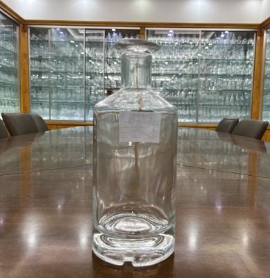 750ml Super Flint Jersey Glass Liquor Bottle with Cork Eco-friendly and Customizable